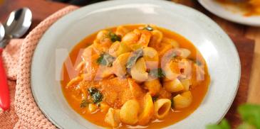 https://www.maggi.com.gh/sites/default/files/styles/ln_search_recipe_resultdesktop/public/srh_recipes/66c1efa9091bab9949dd72418957951c.jpg?h=10d202d3&itok=kembBE-0