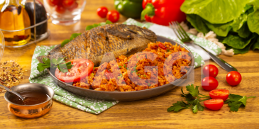 https://www.maggi.com.gh/sites/default/files/styles/ln_search_recipe_resultdesktop/public/srh_recipes/b686e054f23b007aff914ebd267297f0.png?h=e5aec6c8&itok=nbAs1uXv