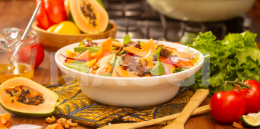 WARM BEEF GREEN PAWPAW SALAD